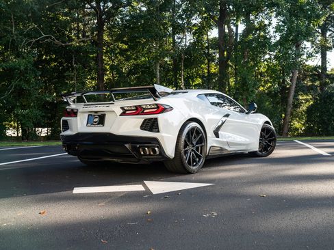 Used 2020 Chevrolet Corvette Stingray Preferred Cpe w/ 2LT Preferred Equipment Group RWD image 3