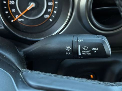 Used 2022 Jeep Wrangler Unlimited Sport image 30