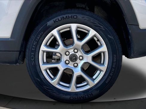 Used 2025 Jeep Compass Limited AWD/4WD image 34