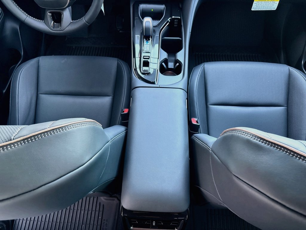 New 2027 Toyota Crown AWD/4WD image 16