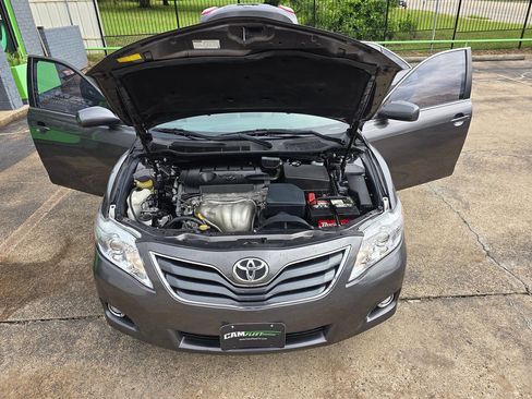 Used 2011 Toyota Camry image 43