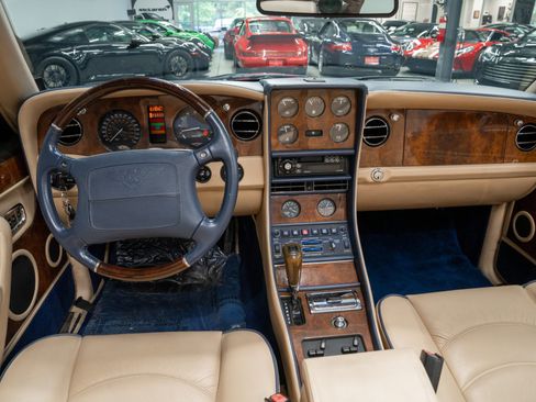 Used 1999 Bentley Azure Mulliner RWD image 25