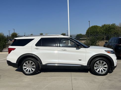 Used 2023 Ford Explorer King Ranch w/ Technology Package AWD/4WD image 3