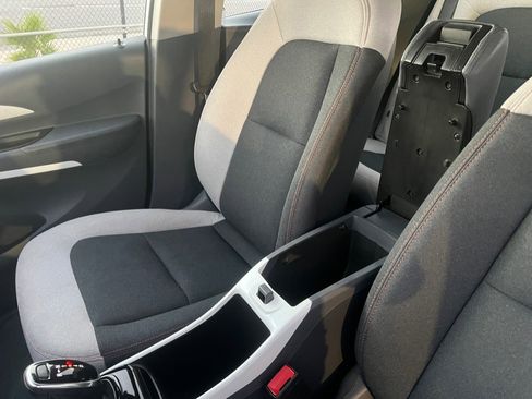 Used 2021 Chevrolet Bolt LT image 28