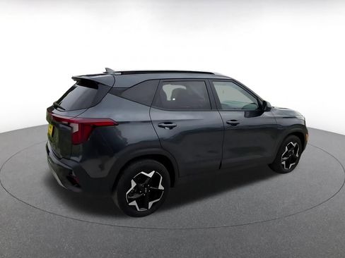 Used 2025 Kia Seltos S FWD image 14