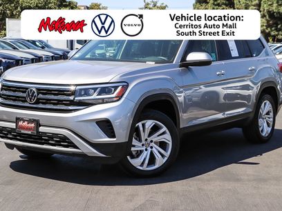 Used 2023 Volkswagen Atlas SE w/ Panoramic Sunroof Package