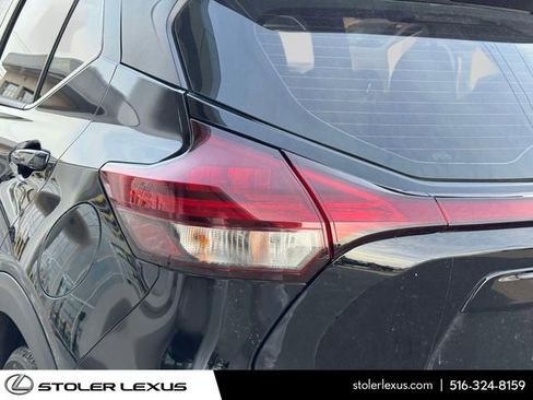 Used 2023 Nissan Kicks SR w/ SR Premium Package image 10