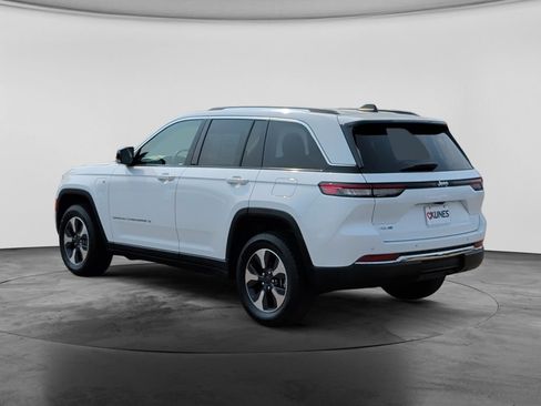 Used 2024 Jeep Grand Cherokee Limited 4xe AWD/4WD image 8