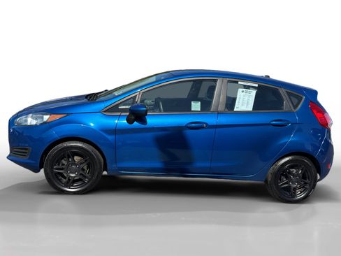 Used 2019 Ford Fiesta SE FWD image 2