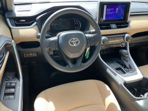 Certified 2025 Toyota RAV4 LE FWD image 14