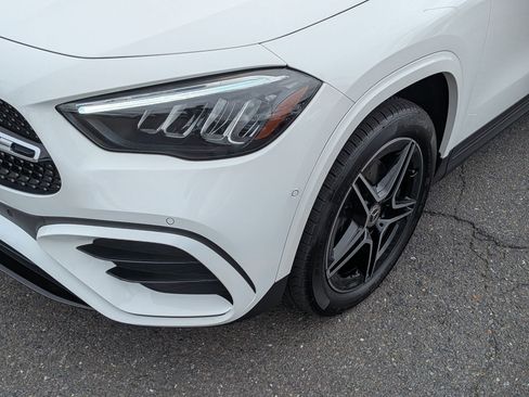 Certified 2025 Mercedes-Benz GLA 250 4MATIC image 9