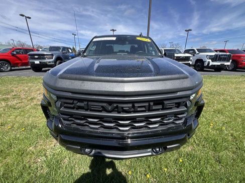 Used 2024 Chevrolet Silverado 1500 Custom w/ Turbomax Blackout Package image 26