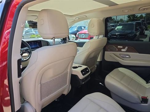 Certified 2024 Mercedes-Benz GLS 450 4MATIC image 17