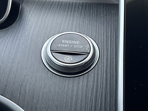 Used 2022 Mercedes-Benz C 300 4MATIC Sedan image 31