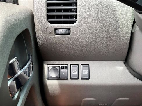 Used 2020 Nissan Frontier SV w/ Midnight Edition Floor Mats AWD/4WD image 33