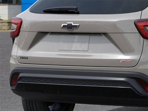 New 2026 Chevrolet Trax RS w/ Driver Confidence Package FWD image 14