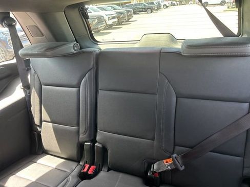 Used 2025 Chevrolet Tahoe LT AWD/4WD image 29