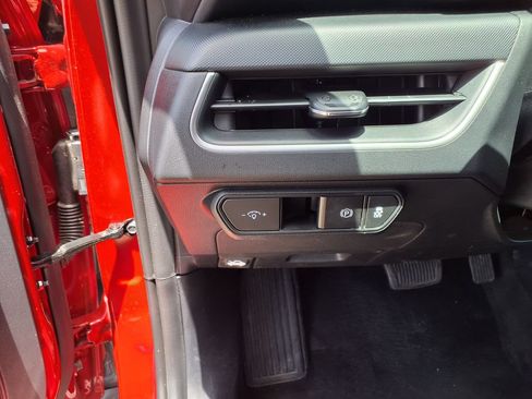 Used 2025 Kia K4 FWD image 25