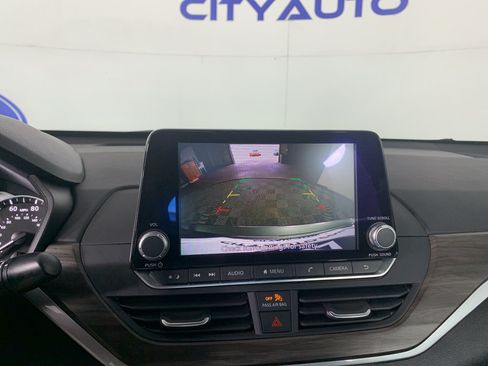 Used 2025 Nissan Altima 2.5 SV FWD image 26