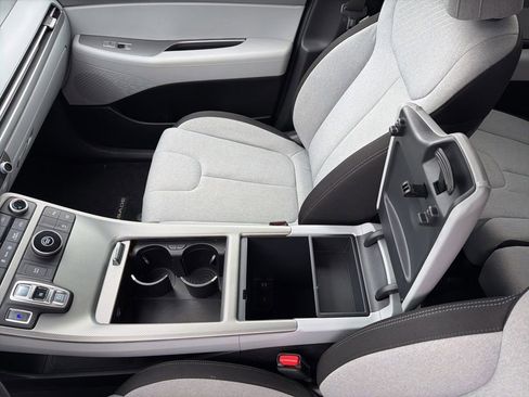 Used 2023 Hyundai Palisade SE image 46