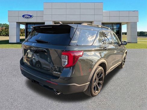 Certified 2023 Ford Explorer ST-Line w/ Class IV Trailer Tow Package image 4