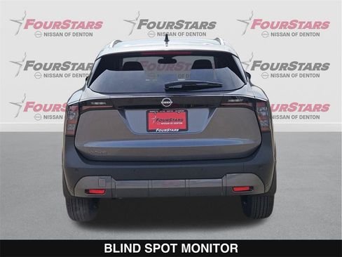 New 2026 Nissan Kicks SV image 5