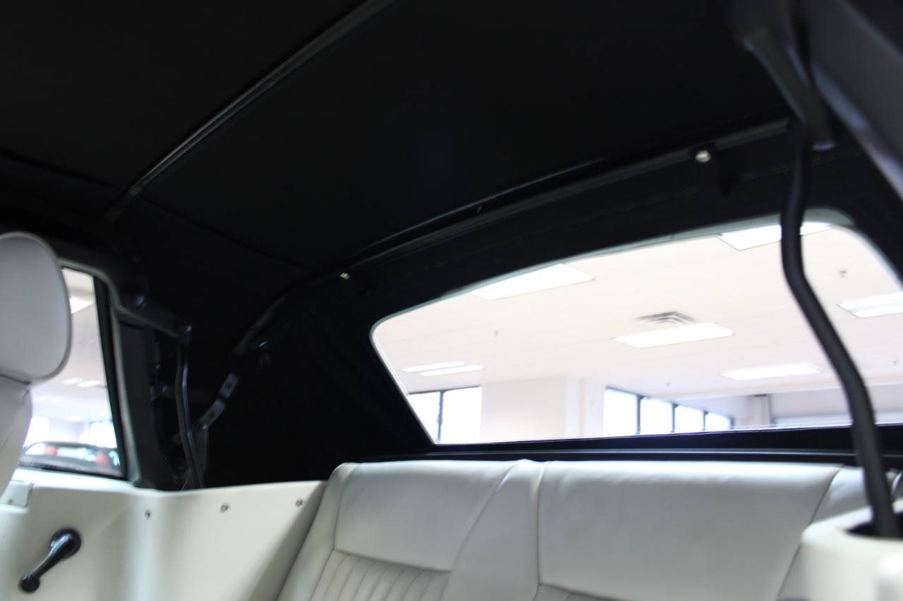 Used 1987 Ford Mustang GT RWD image 12
