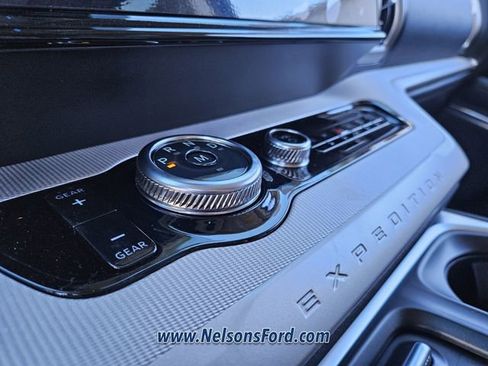 New 2025 Ford Expedition Max Active image 12