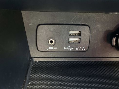 Used 2020 Subaru Crosstrek 2.0i Limited w/ Moonroof Package w/Navigation image 25