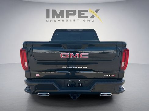Used 2025 GMC Sierra 1500 AT4 w/ Technology Package AWD/4WD image 5