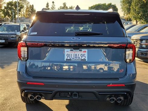 Used 2025 Ford Explorer ST w/ Sun And Sound Package image 23