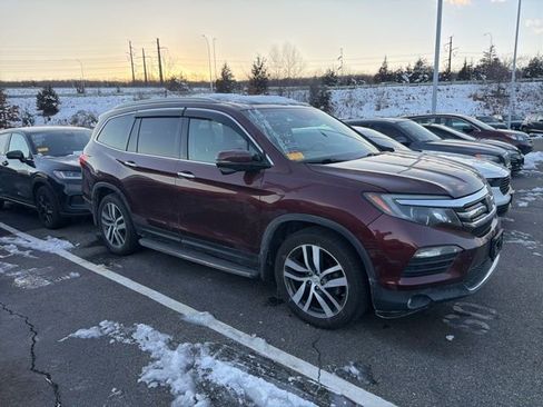 Used 2018 Honda Pilot Touring image 4