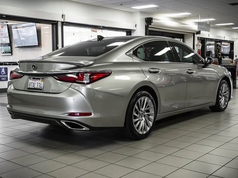 Used 2021 Lexus ES 350 Luxury image 6