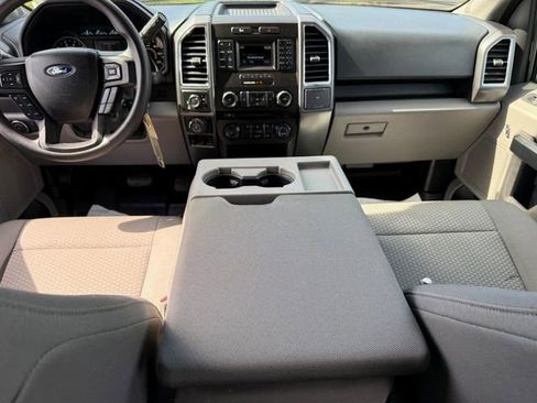 Used 2016 Ford F150 XLT w/ Trailer Tow Package image 11