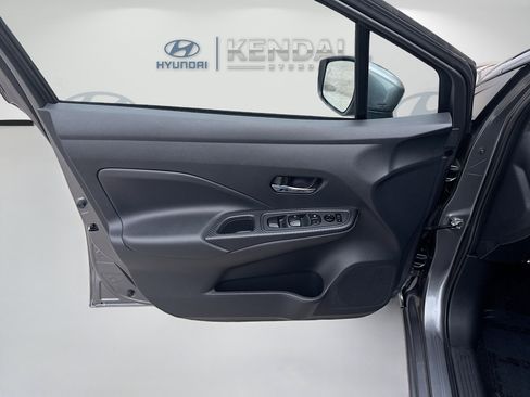 Used 2023 Nissan Versa SV w/ Trunk Package image 17