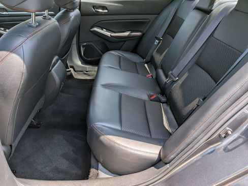 Used 2024 Nissan Altima 2.5 SR FWD image 27
