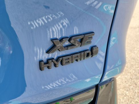 Used 2024 Toyota RAV4 XSE w/ Weather Package AWD/4WD image 7