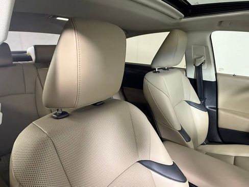 Used 2019 Lexus ES 350 w/ Premium Package FWD image 32