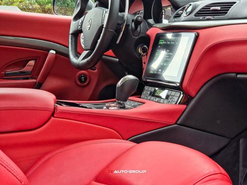 Used 2018 Maserati GranTurismo Sport RWD image 32