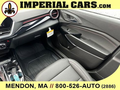 New 2026 Chevrolet Trax RS w/ Sunroof Package FWD image 20