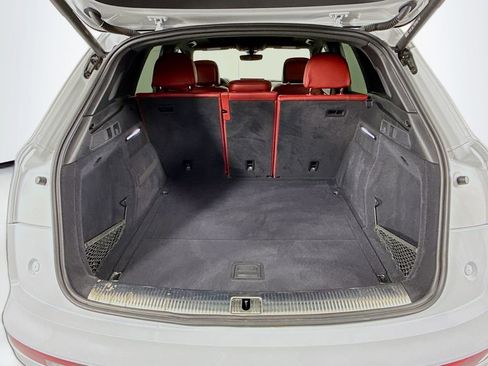Used 2023 Audi SQ5 Prestige w/ Prestige Package image 29