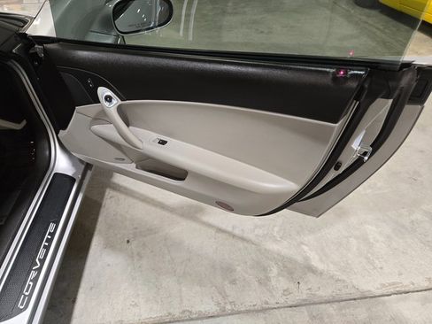 Used 2007 Chevrolet Corvette Coupe w/ Preferred Equipment Group image 24