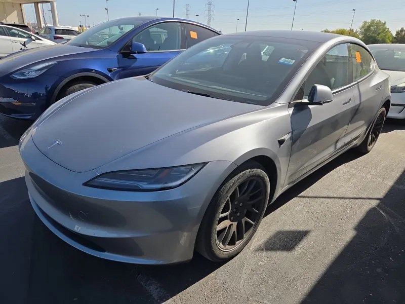 Used 2025 Tesla Model 3 Long Range AWD/4WD image 1