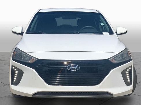 Used 2017 Hyundai Ioniq SEL FWD image 4