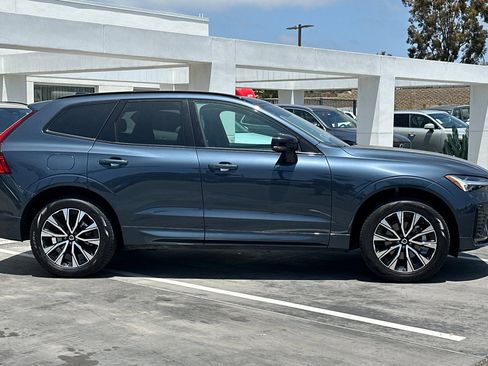 Certified 2025 Volvo XC60 B5 Core w/ Climate Package PRO image 3