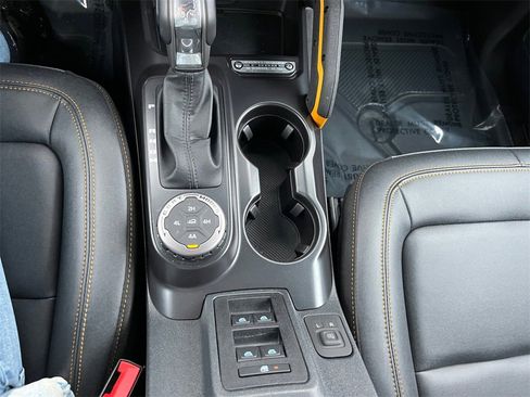 Certified 2024 Ford Bronco Badlands w/ Sasquatch Package image 14