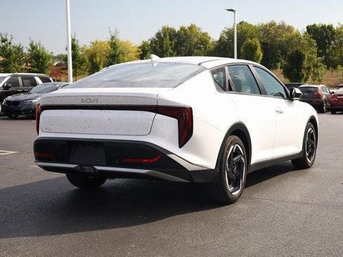 New 2025 Kia K4 EX image 6