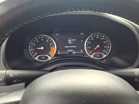 Used 2017 Jeep Renegade Trailhawk image 13