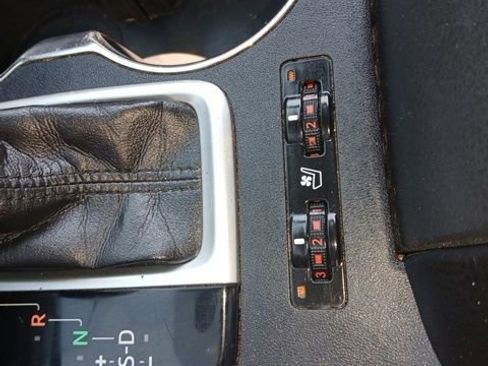 Used 2015 Toyota Highlander Limited image 48