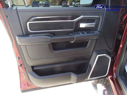 Used 2022 RAM 3500 Laramie AWD/4WD image 21